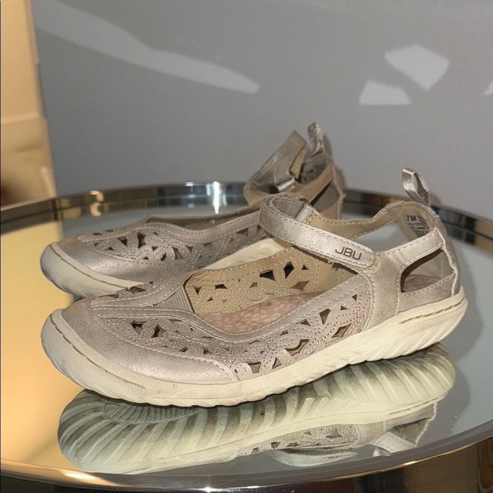 JBU Cream Flats with Intricate Cutouts and Slip-On Design